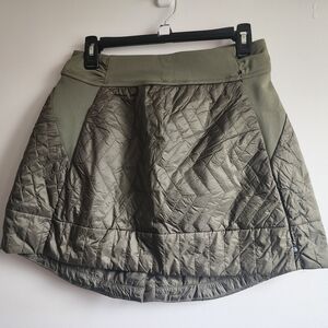 Mountain Hardwear Quilted Mini Skirt in Olive
